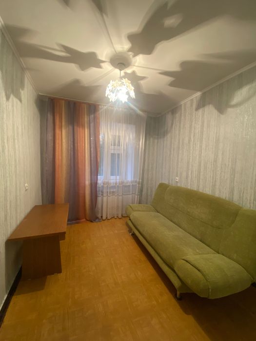 Продам квартиру в кирпичном доме