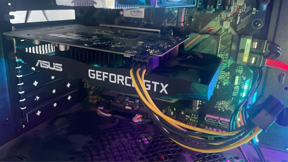 Видеокарта ASUS gtx 1650 4 gb