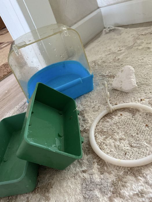 Продам клетку для попугаев