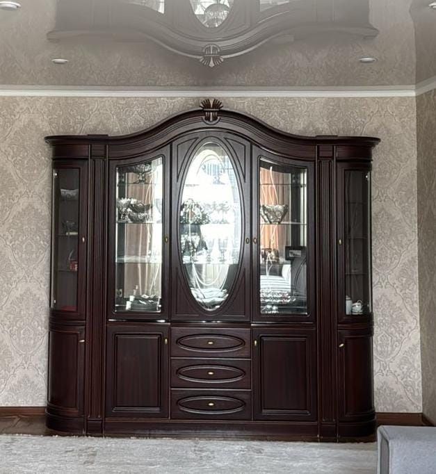 Стенка для посуды 50000