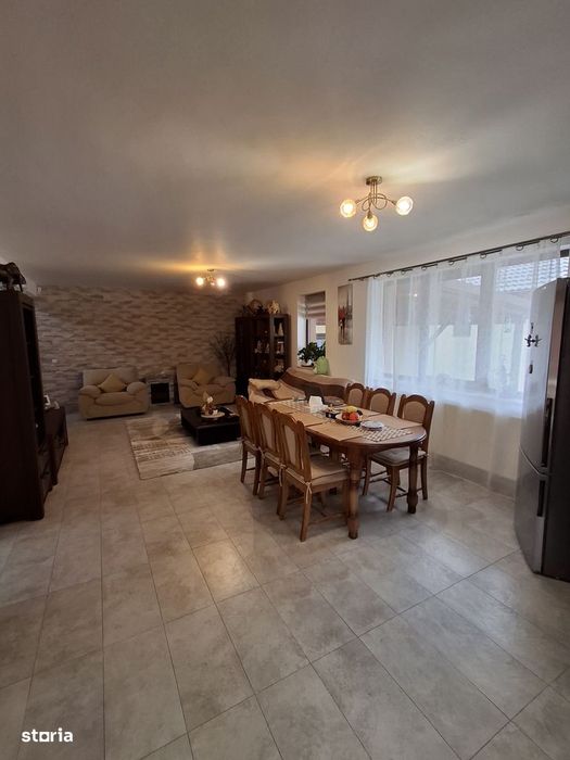 Casă Rustica într-o zonă superbă "Dambul Morii"