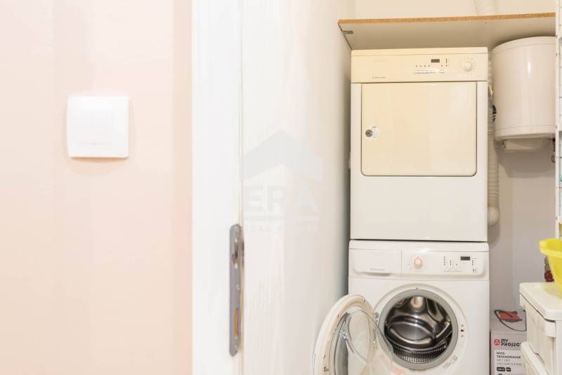 Продава се Тристаен апартамент в Варна, Бриз - 91 кв.м за 2495 €/кв.м - Снимка #11