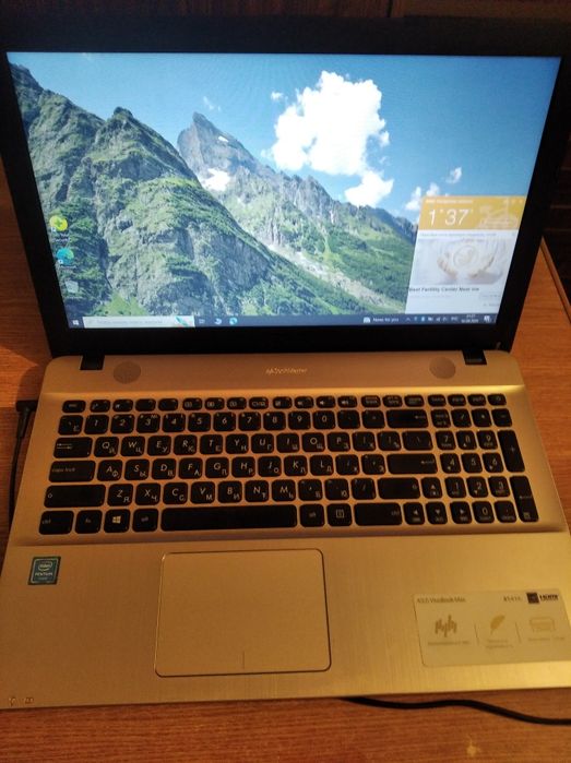 Продам ноутбук ASUS VivoBookMax