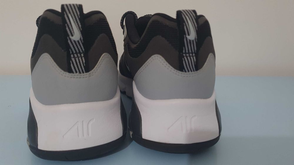 Маратонки Nike Air Max 200