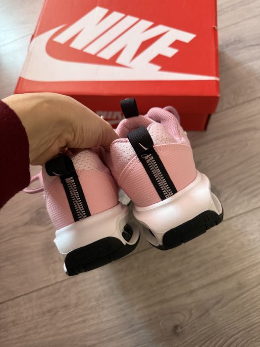 Маратонки Nike 37.5 номер