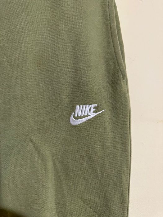 NIKE Club FLEECE Jogger Alligator.