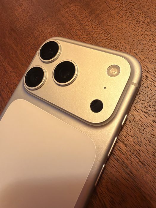 Iphone 17 pro 256 silver