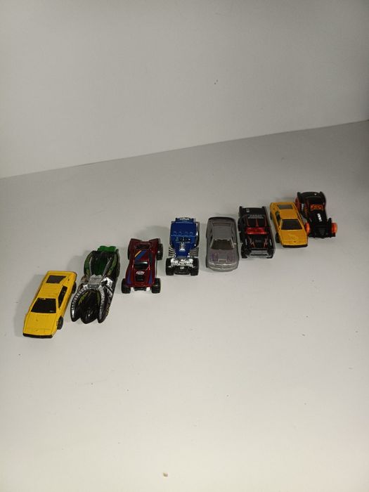 Продам машинки hot wheels