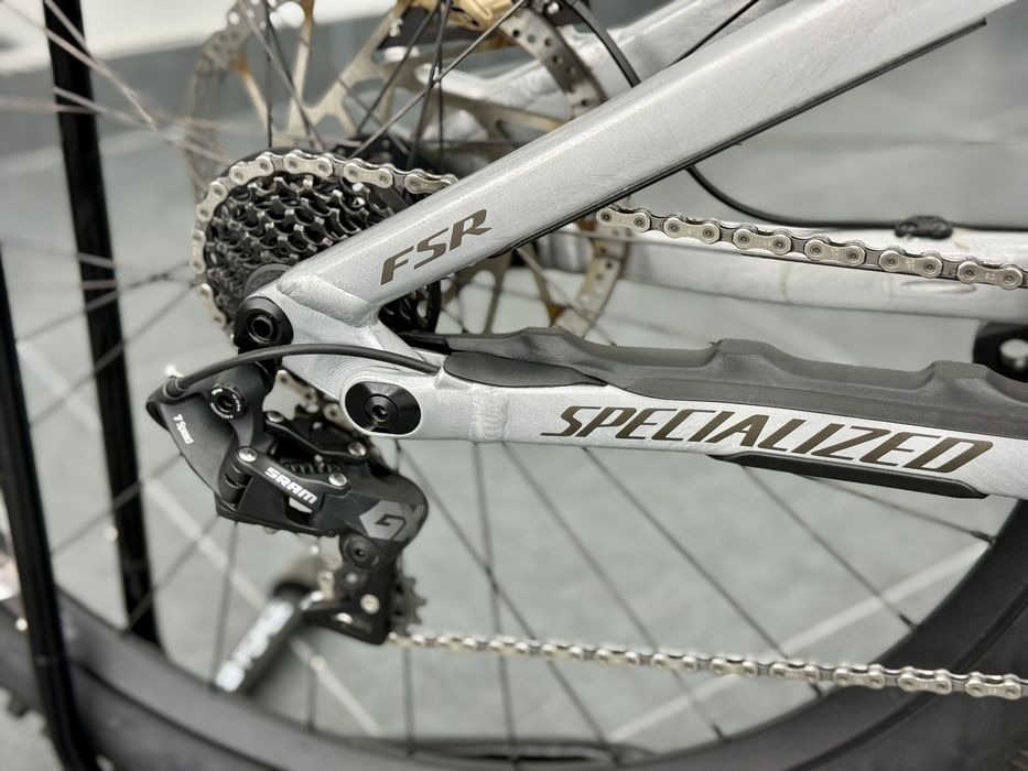 Specialized Demo Race 2026 S4/L размер 29 цола 1x7 Sram GX НОВ!