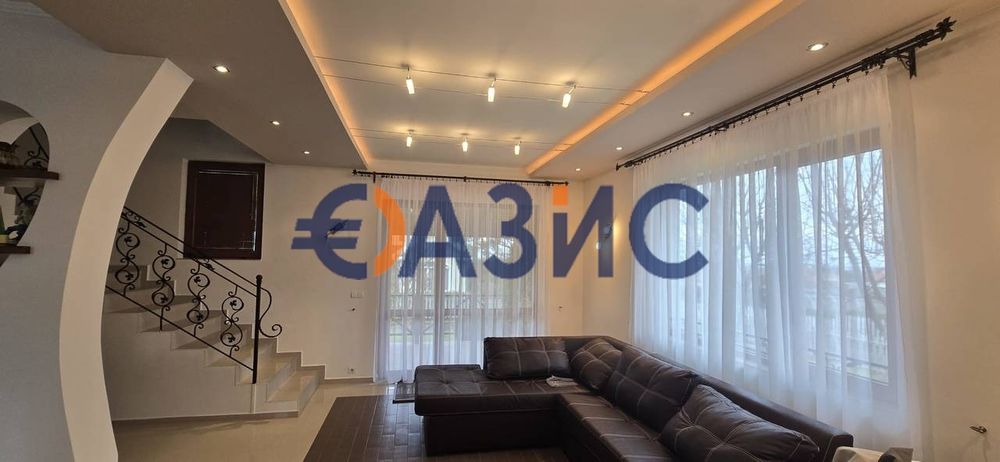 Продава се Тристаен апартамент в с. Каменар, Област Бургас - 137 кв.м за 894 €/кв.м - Снимка #2