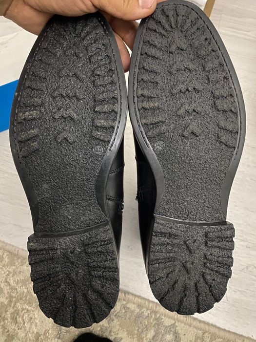 Продам новую туфли и сапоги