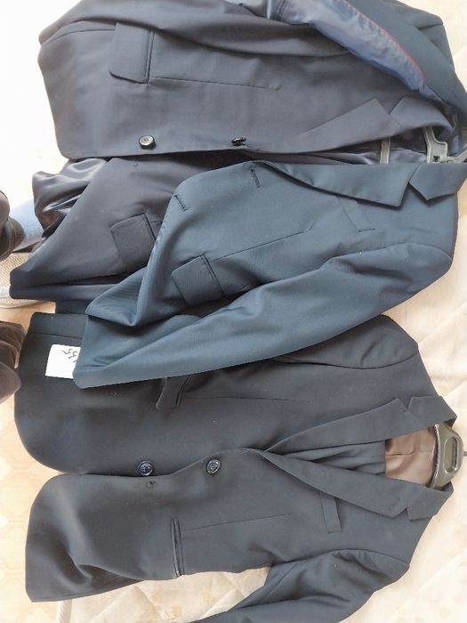 Мужской костюм продам