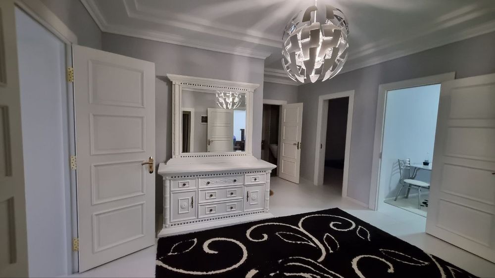 Сдаётся  недалеко от Бульвара, медцентр СТД, 3х ком.я в НОВОСТРОЙКЕ