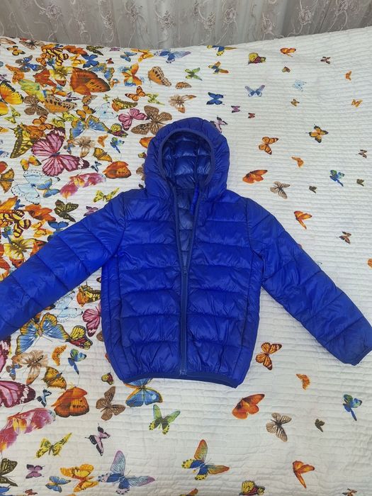 Детская куртка на 6-9 лет