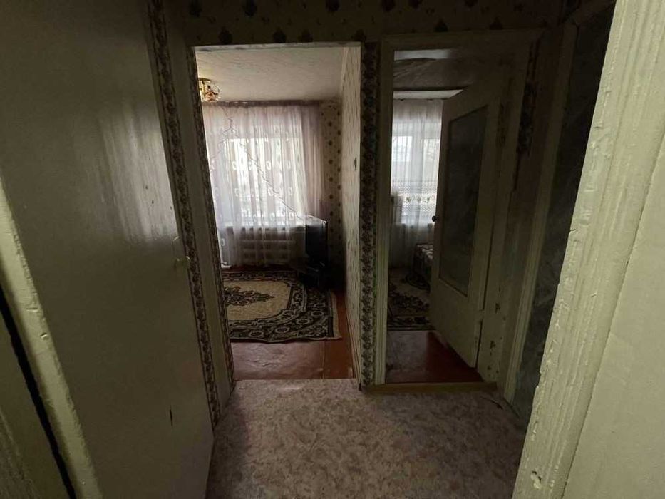 Продам 1-комнатную район маг. Мандарин