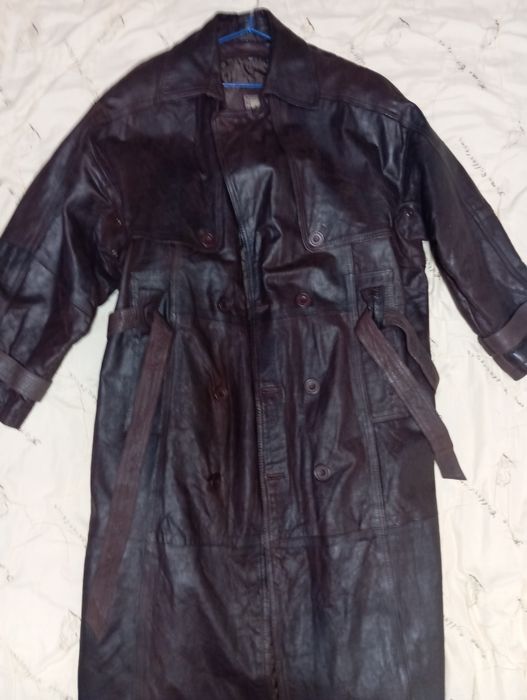 Кожаный плащ. В идеальном состоянии.
