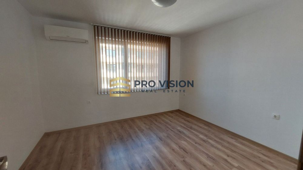 Дава се под наем Офис в Варна, Гранд Мол Варна - 57 кв.м за 342 € - Снимка #3