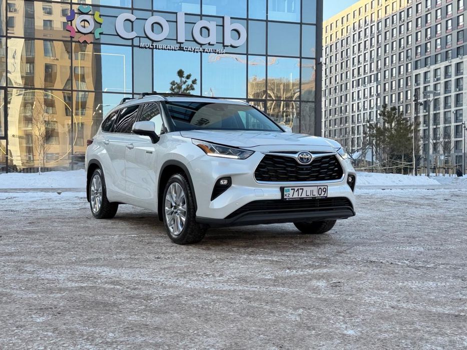 Toyota highlander gibrid 2024 года