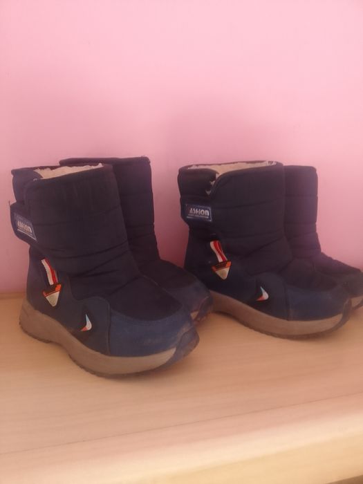 Продам детскую обувь