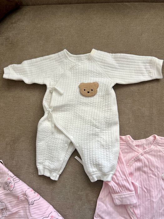 Бебешки лот 0-3месеца ромпъри