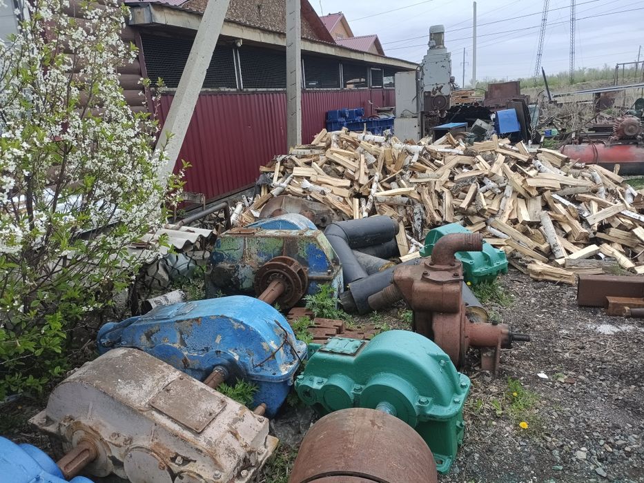 Продам электродвигатели