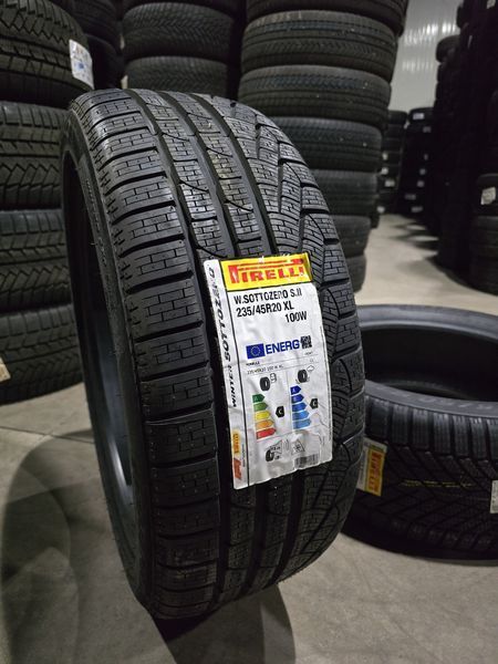 235/45/20 PIRELLI 4бр