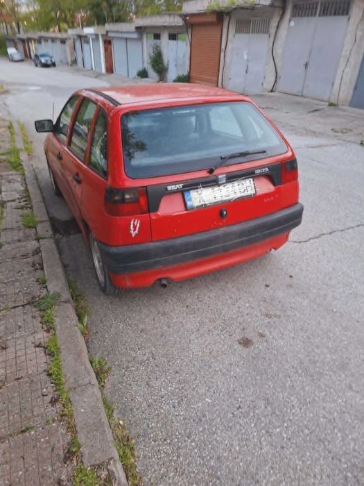 Продавам автомобил