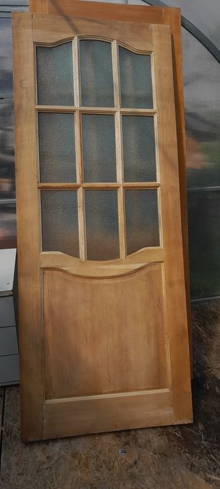 Деревянные двери