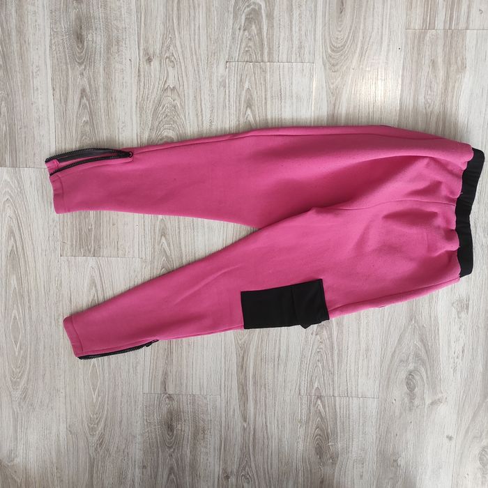 Продавам спортен екип Nike