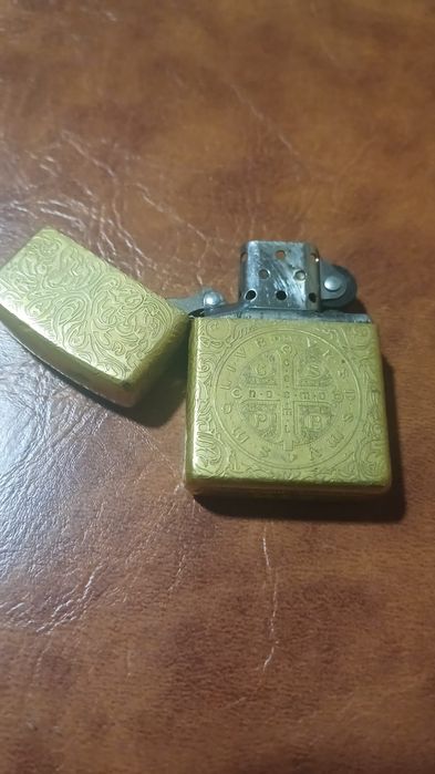 Bricheta Zippo Constantin