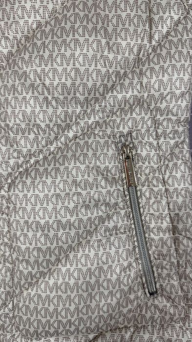 Продам жилетку Michael Kors оригинал
