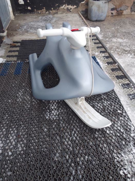 Снегокаты две штуки