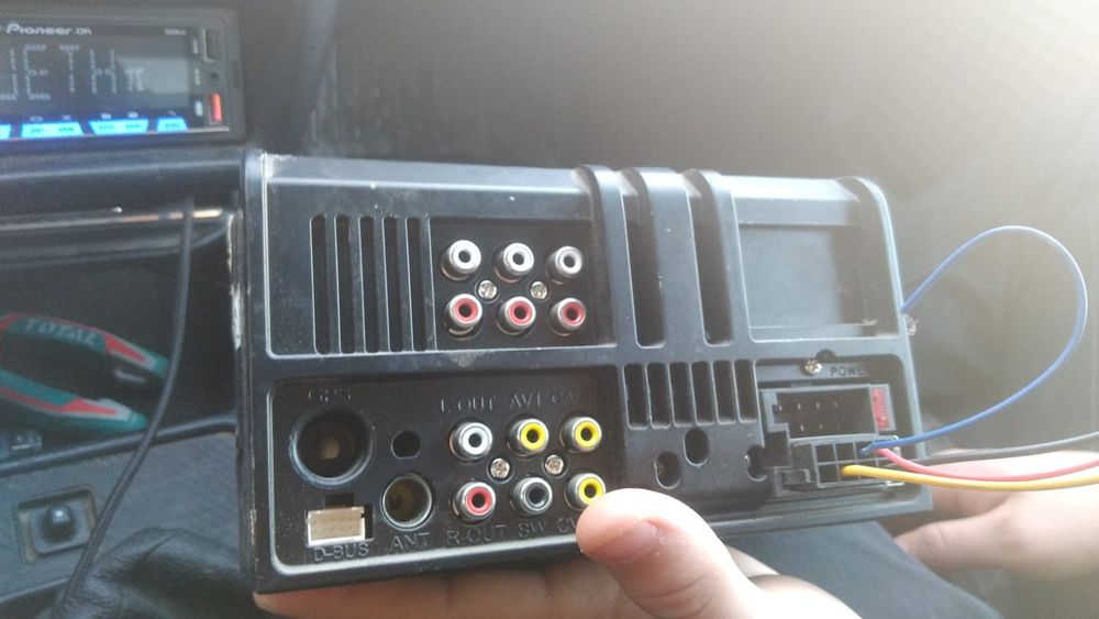 Продам магнитолу пионер