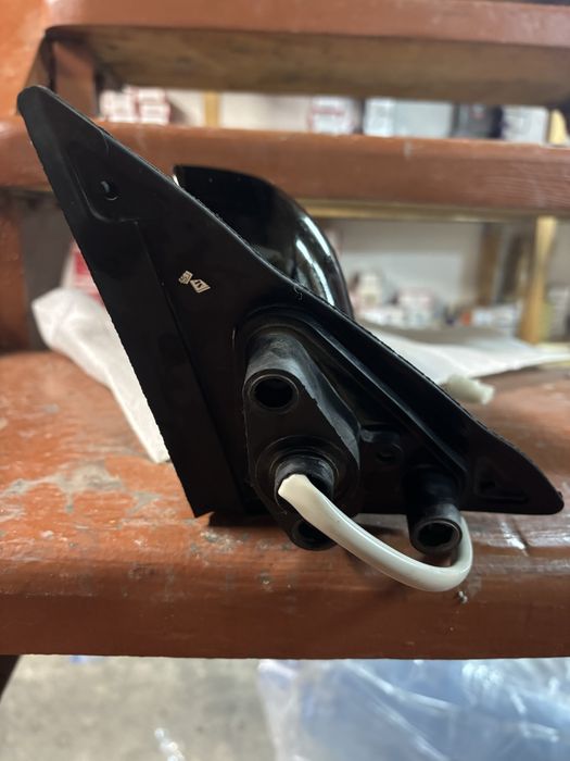 Боковое зеркало камри 10