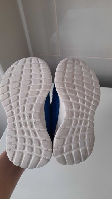 Vand adidasi nr 28 Adidas!