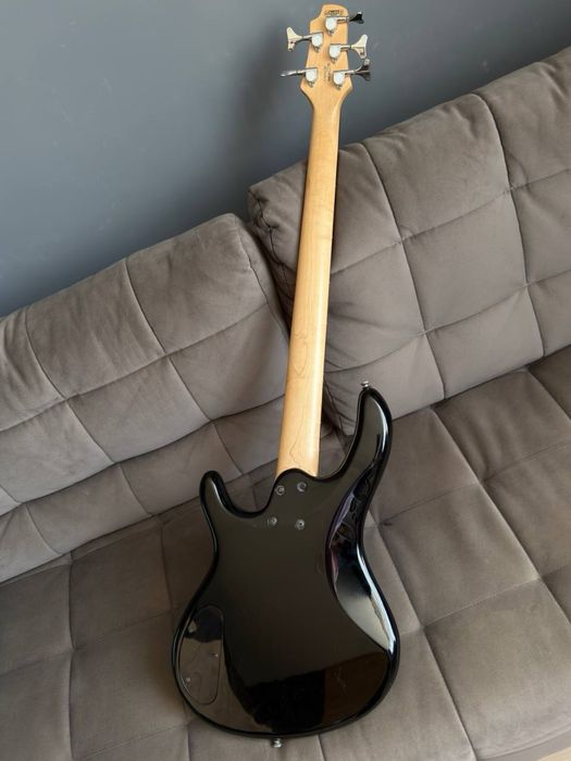 Бас-гитара Cort action v