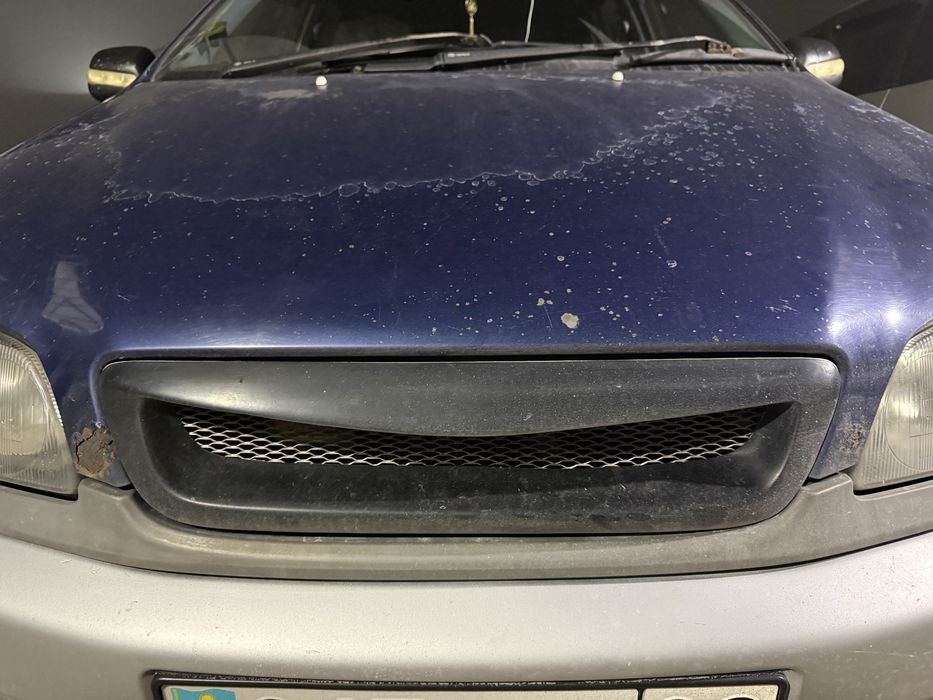 Продам капот Ипсум 96 год