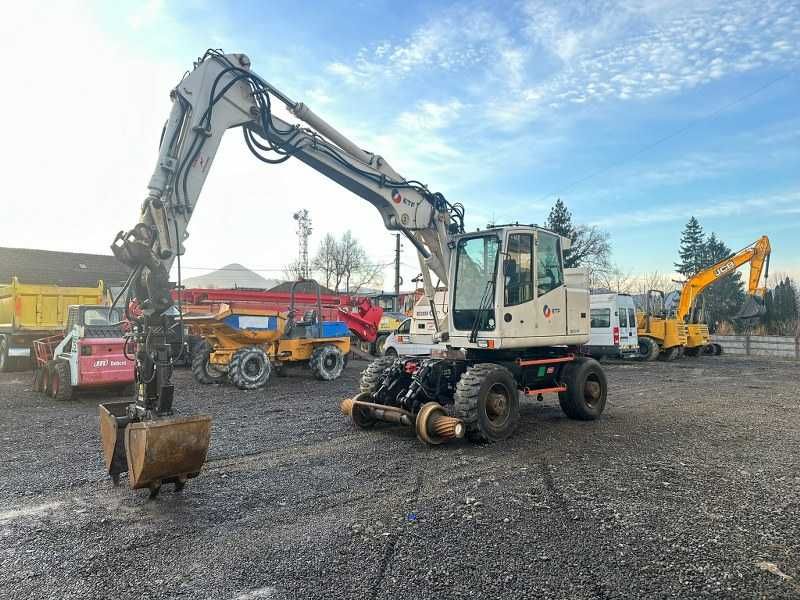 Excavator pe roti pentru cale ferata Atlas 1404 , 2014 Negresti-Oas ...