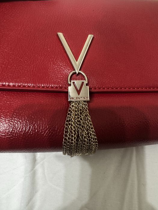 Червена чанта Valentino