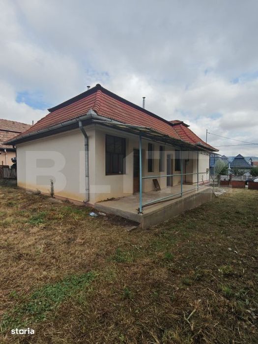 Casa de vanzare, 126 mp, teren 750 mp, zona Luna - Campia Turzii