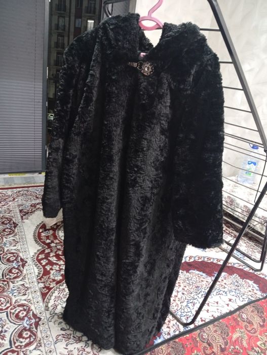 Продам шубу почти новую свою