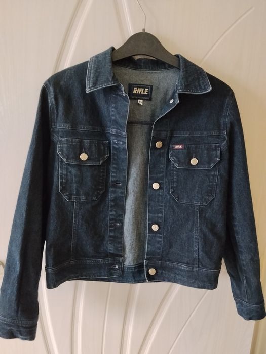 Дамски преходни якета