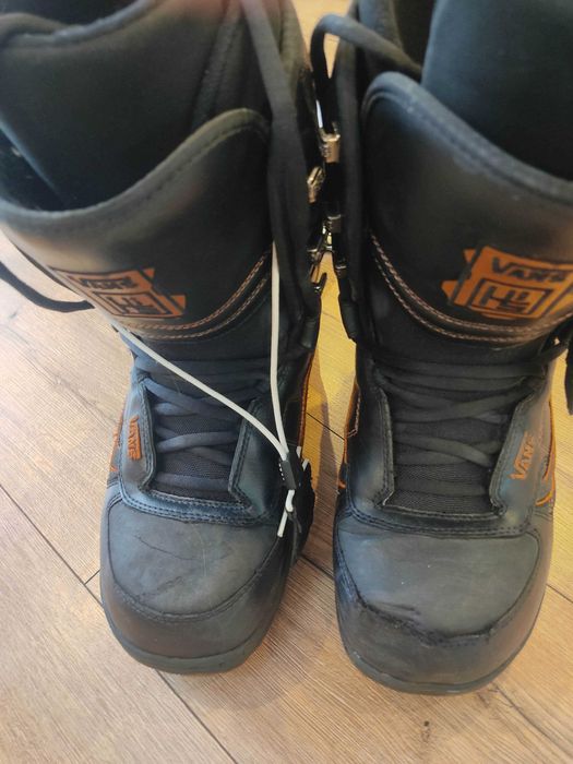 Продам сноуборд с ботинками