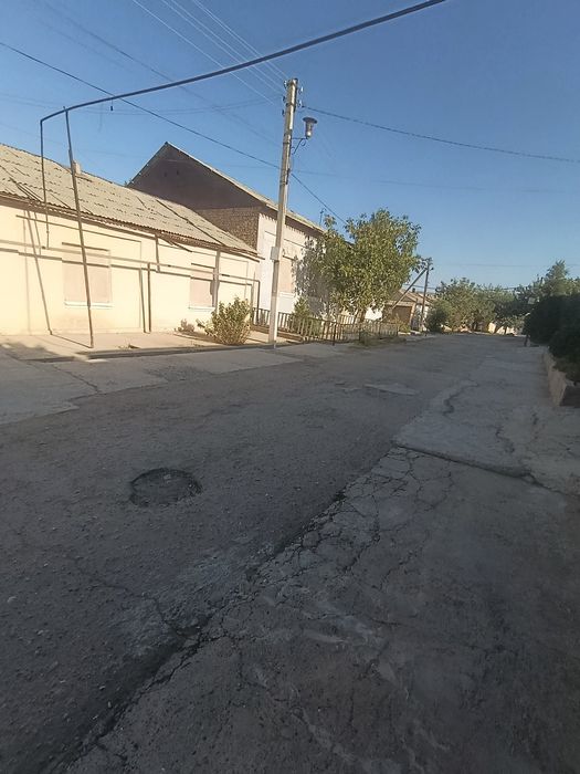 Кирпишни.Ермачит маҳалласида ховли сотилади