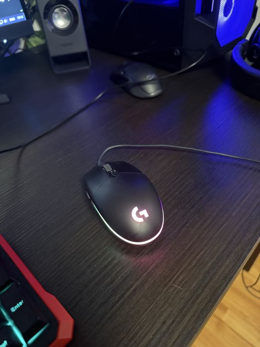 Tastatura Marvo si mouse Logitech de Gaming! Super ieftin!