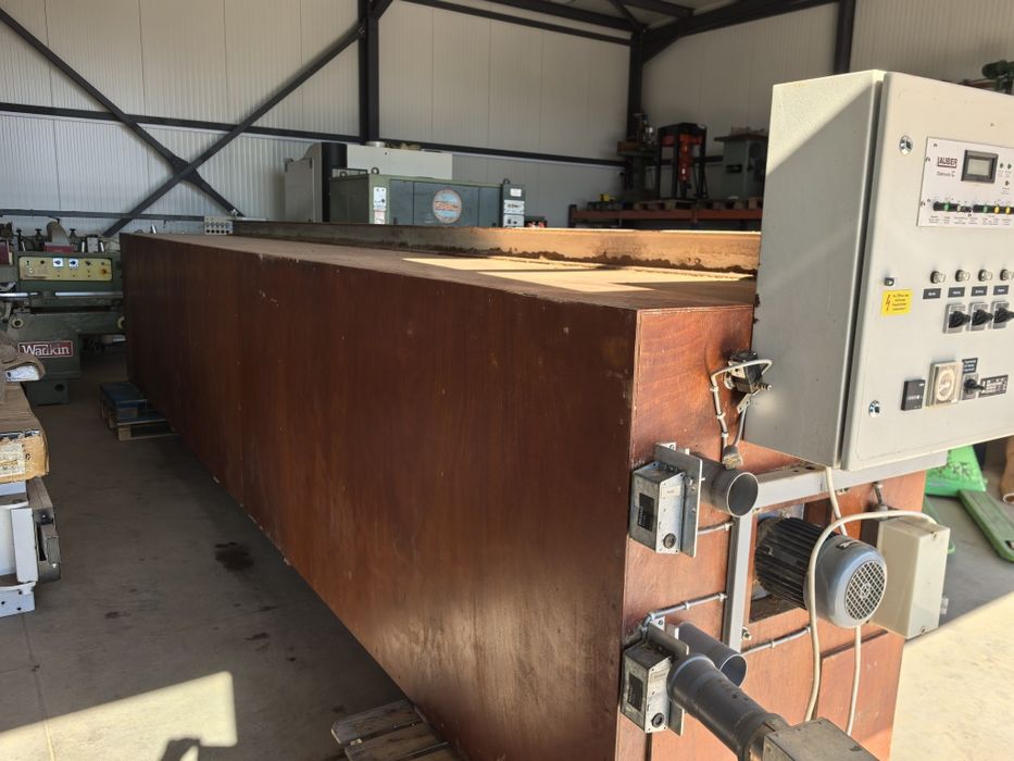 Сушилня за дърво с работни размери 5500/750/750 немска.