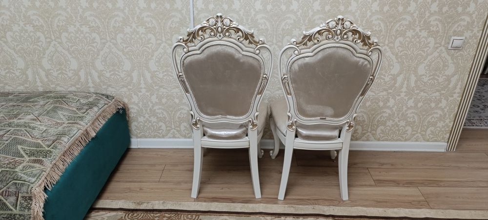 Стулья для гостиной