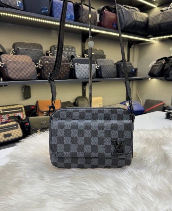 Мъжка Чанта Louis Vuitton