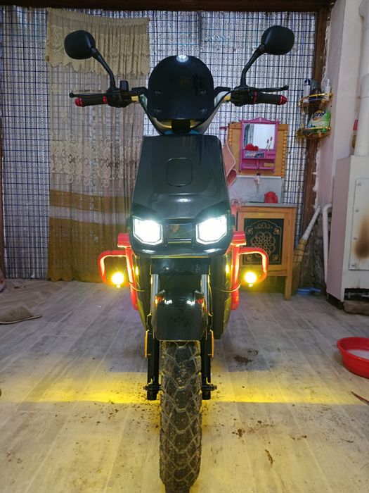 Электронный скутер