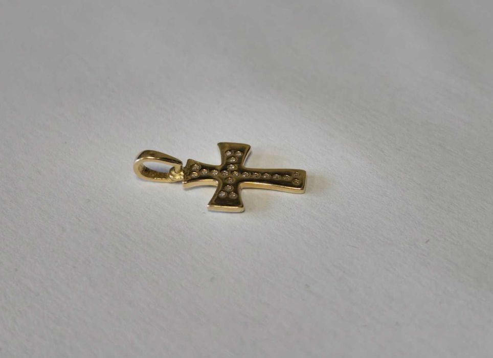Златна висулка(кръст) 0.72гр.